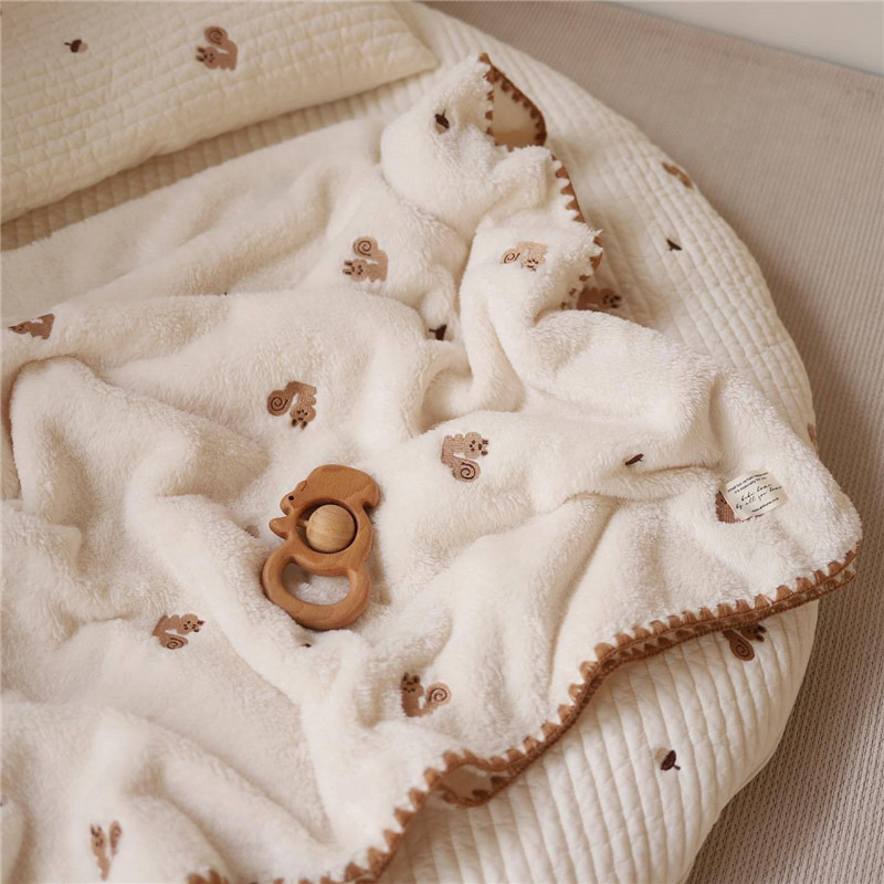 Coperte per bambini invernali  - Baby Boy Nursery Quilt recensione e prezzo